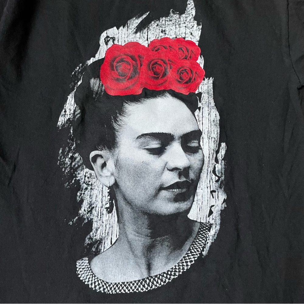 Frida Kahlo Roses Print shirt small - Picture 8 of 8